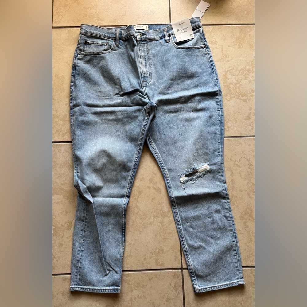 Abercrombie & Fitch the skinny high rise Light Blue Denim Jeans